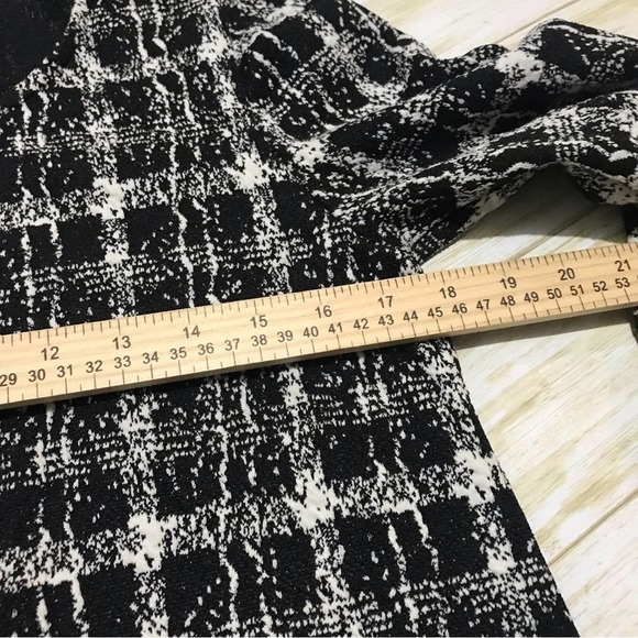 Calvin Klein NWT Black White Plaid Blouse Top Fluted Bell Sleeves Size Small - Picture 4 of 5